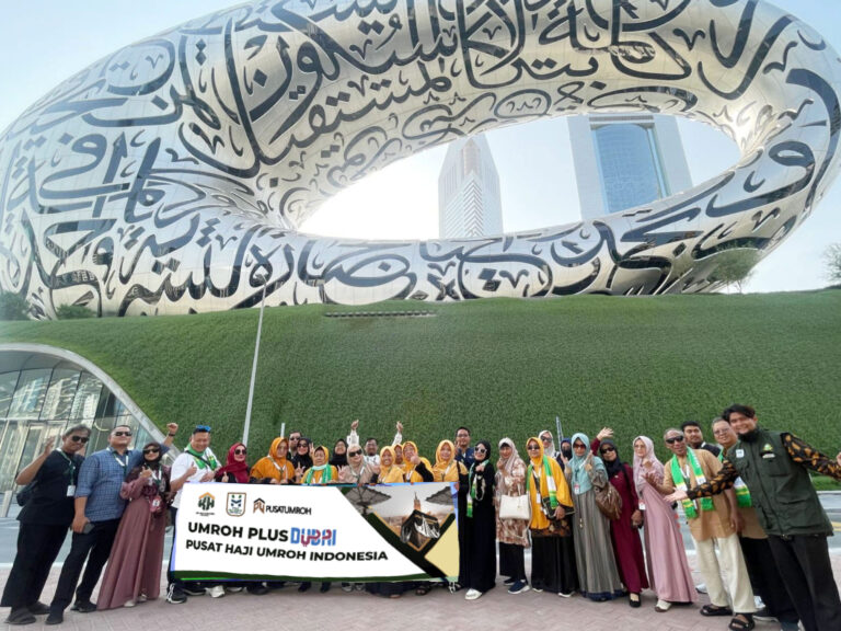 Ketika Suami Istri Menemukan Surga dalam Perjalanan Umroh Plus Dubai